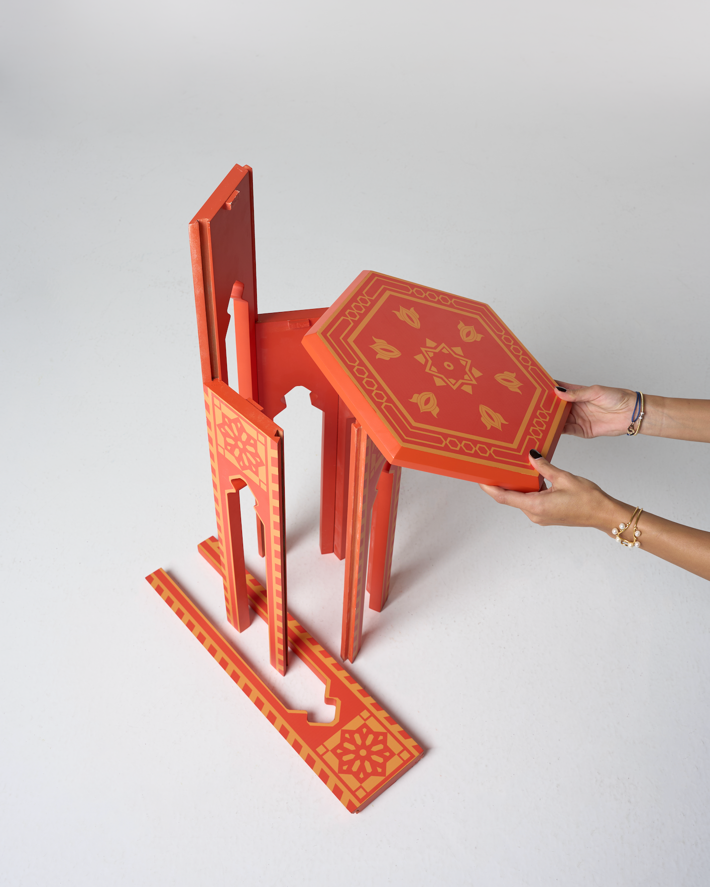 Tawlitna “طاولتنا” - Orange